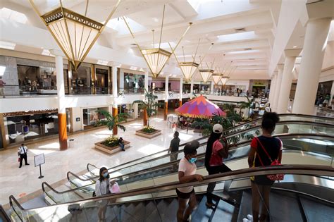 south coast plaza shopping mall